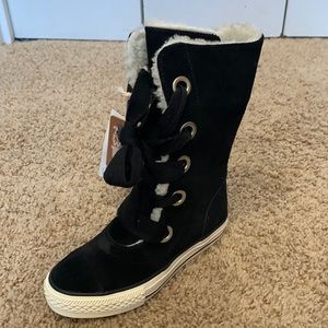 Converse Beverly XHI boots. Junior size 11